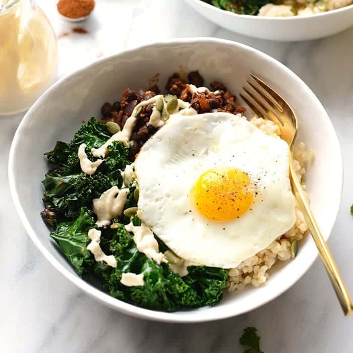 High-Protein Black Bean Bowls: Delicious Egg-Free Breakfast Options